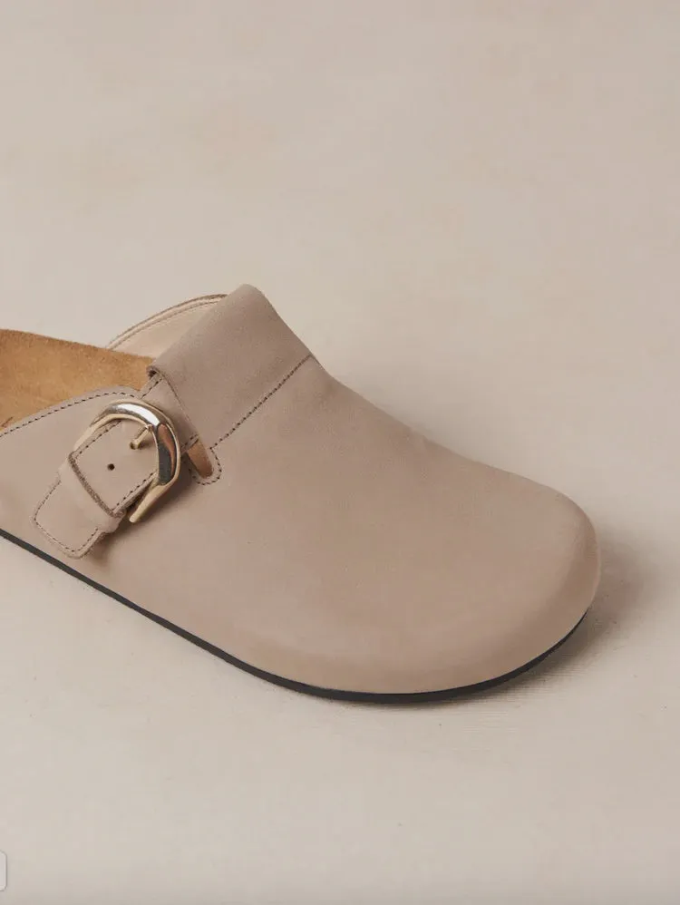 ALOHAS | TRAVIS MULE