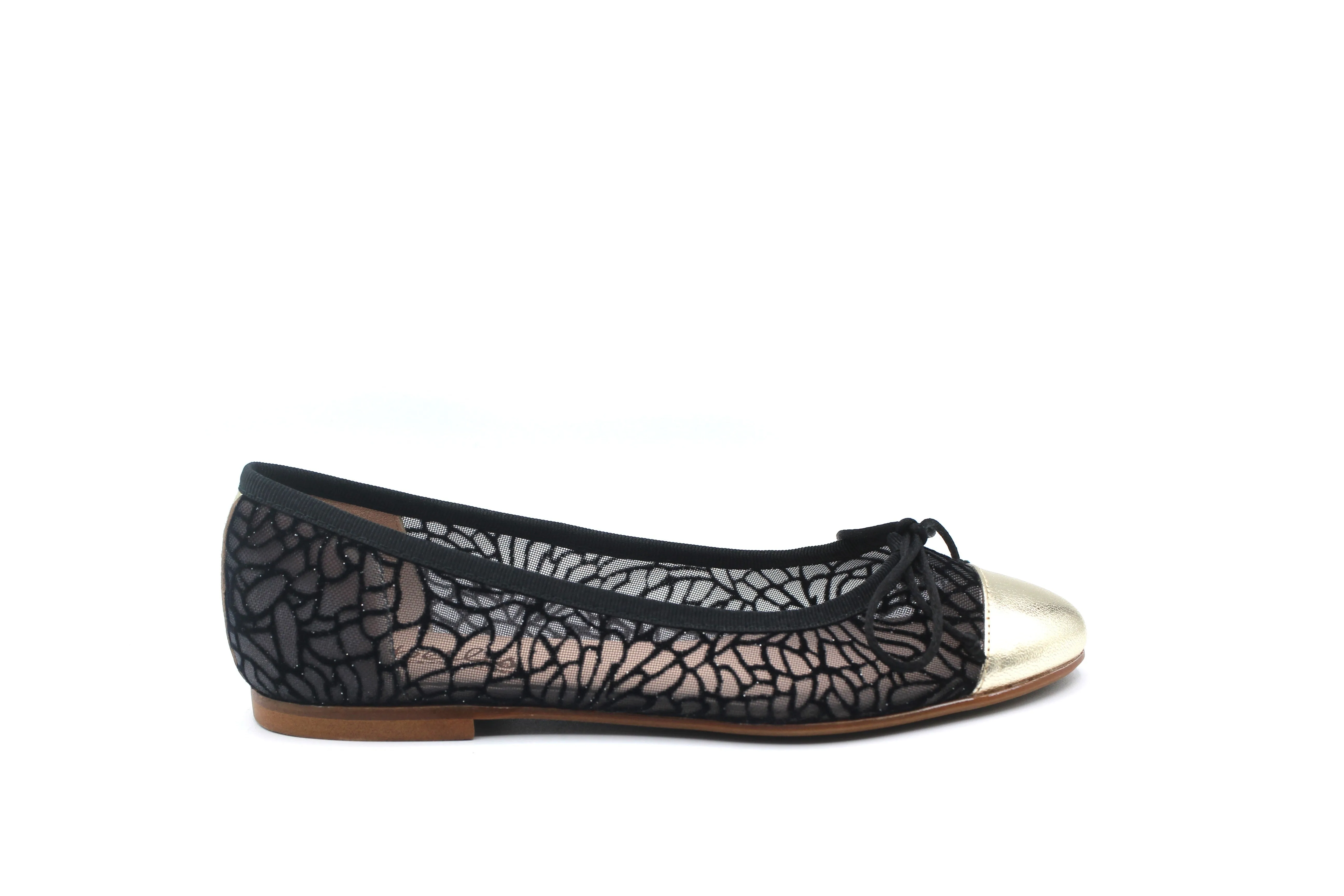 Beberlis Metallic & Black Mesh Ballet Flat
