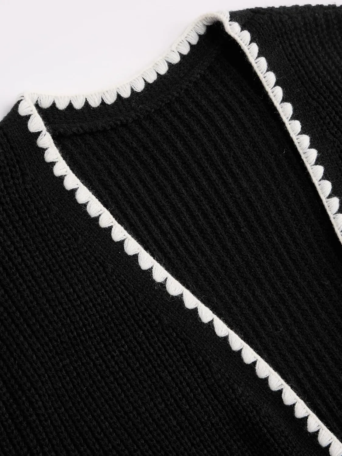 CIDER Knit V-Neck Solid Contrasting Binding Cardigan