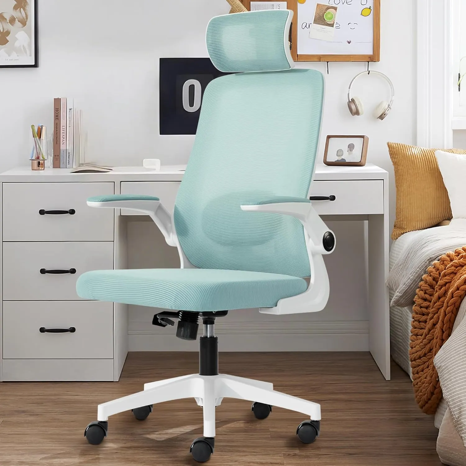 Ergonomic Home Office Chair with Adjustable Lumbar Support Adjustable Headrest,Comfy High Back, Breathable Mesh Computer Gaming Chair with Flip-Up Armrests (Blue)