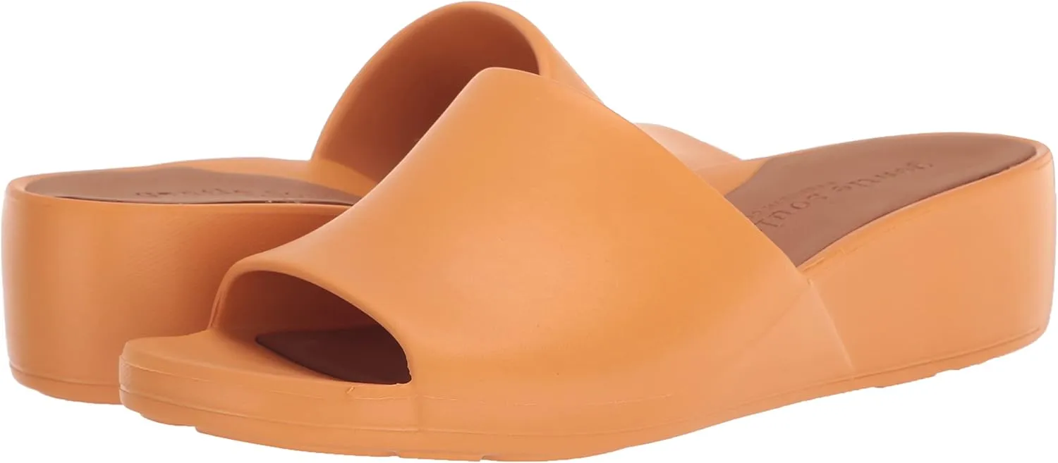 Gentle Souls by Kenneth Cole Women's Gisele Eva Wedge Sandal Heeled