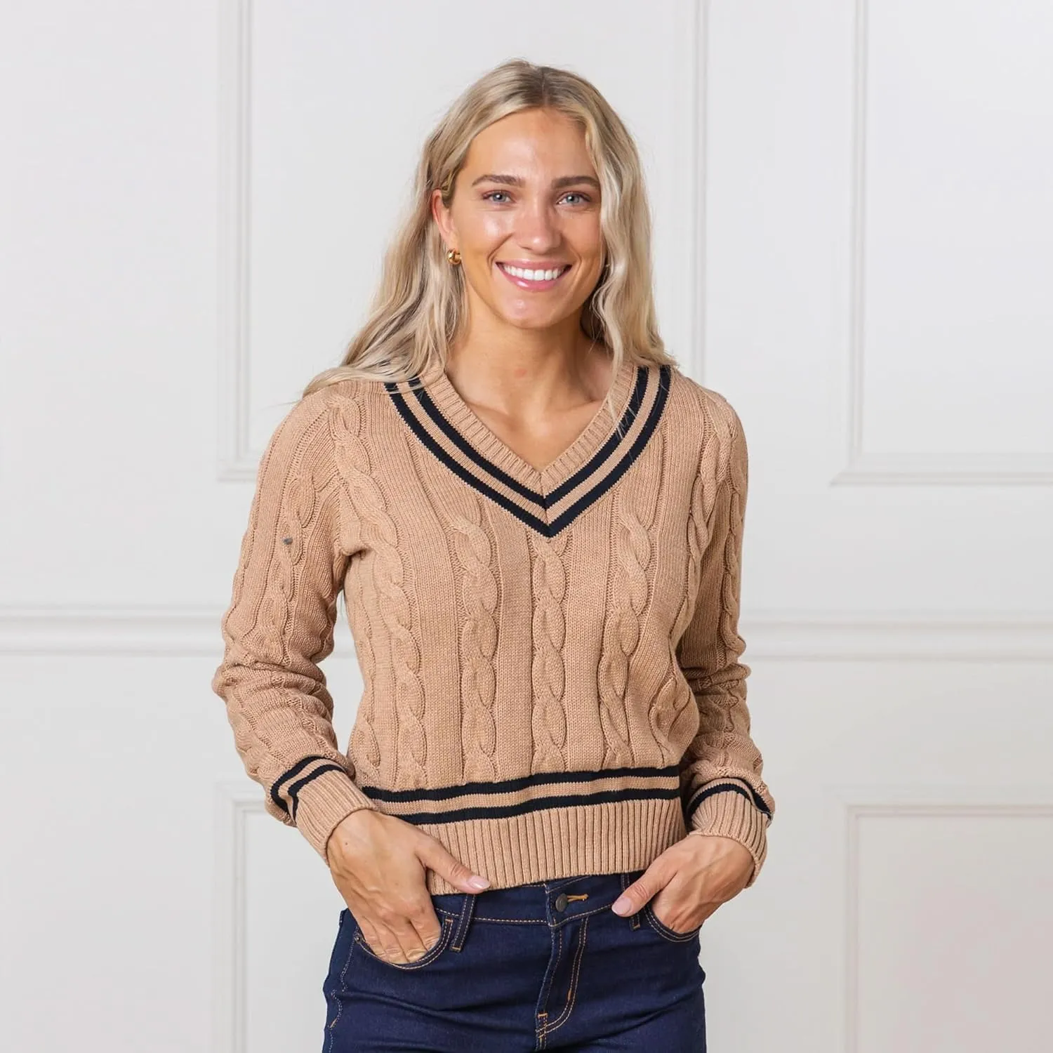 Hope & Henry Women's Long Sleeve Fine Gauge V-Neck Sweater
