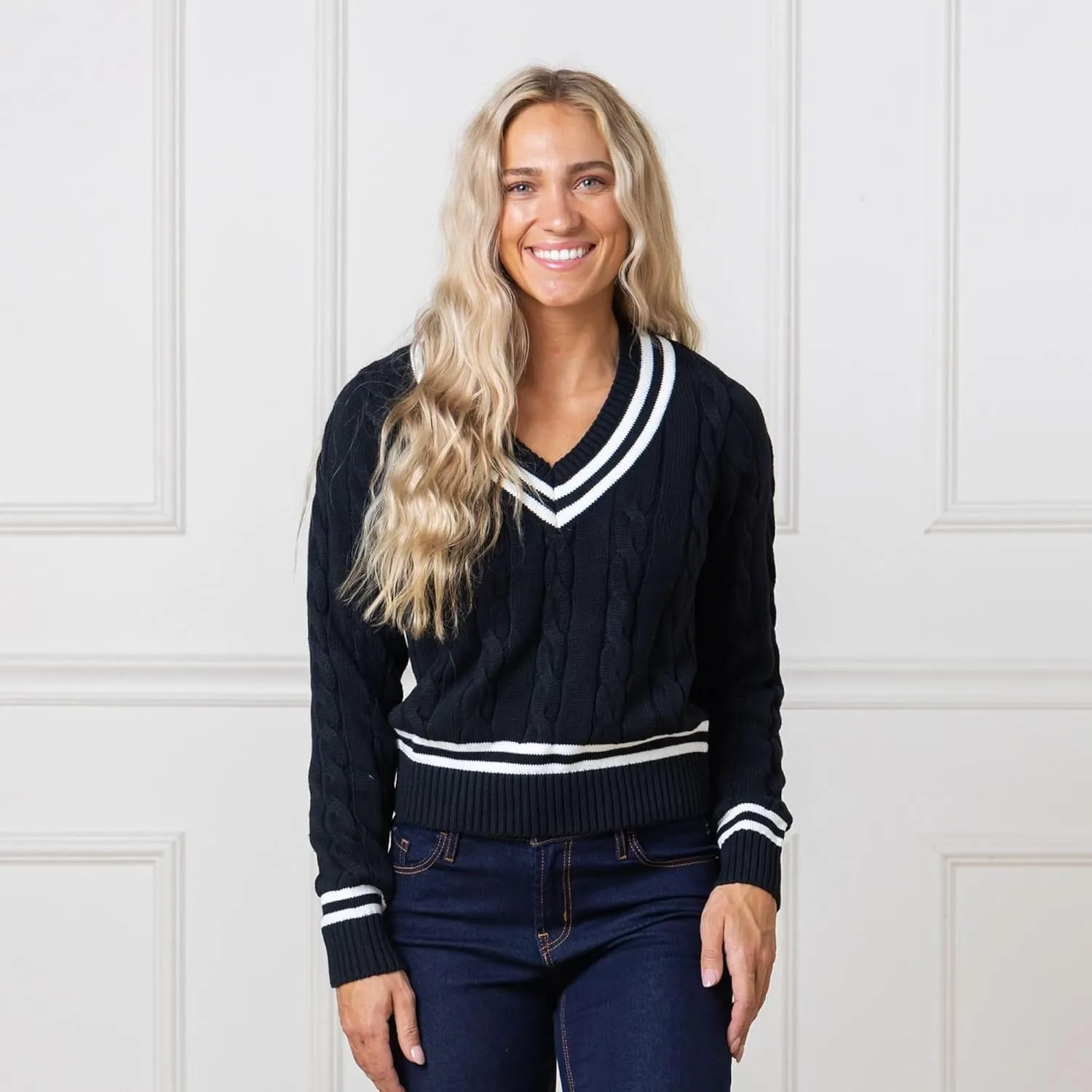 Hope & Henry Women's Long Sleeve Fine Gauge V-Neck Sweater