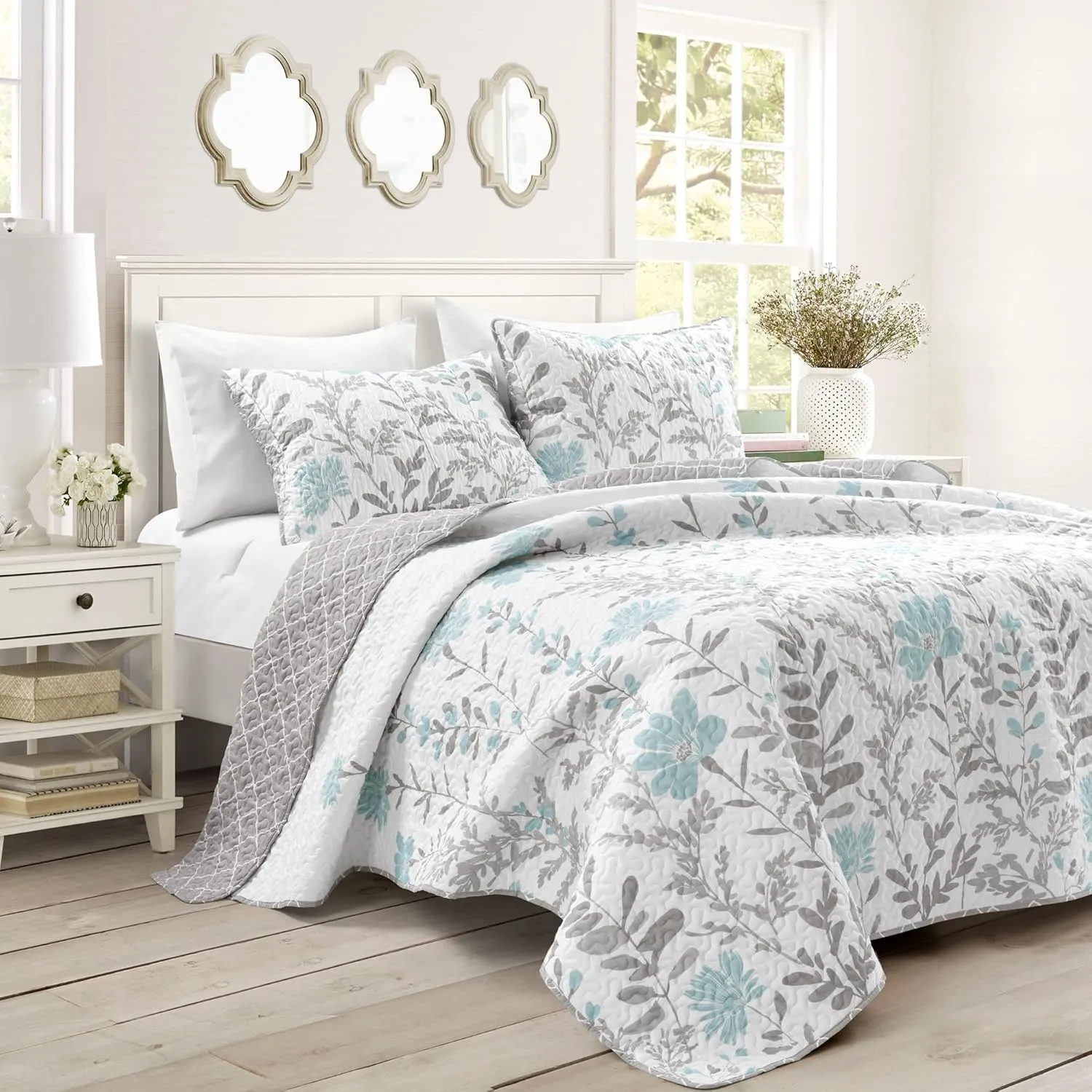 Lush Decor Aprile Reversible 3 Piece Quilt Set, Full/Queen, Blue & Gray