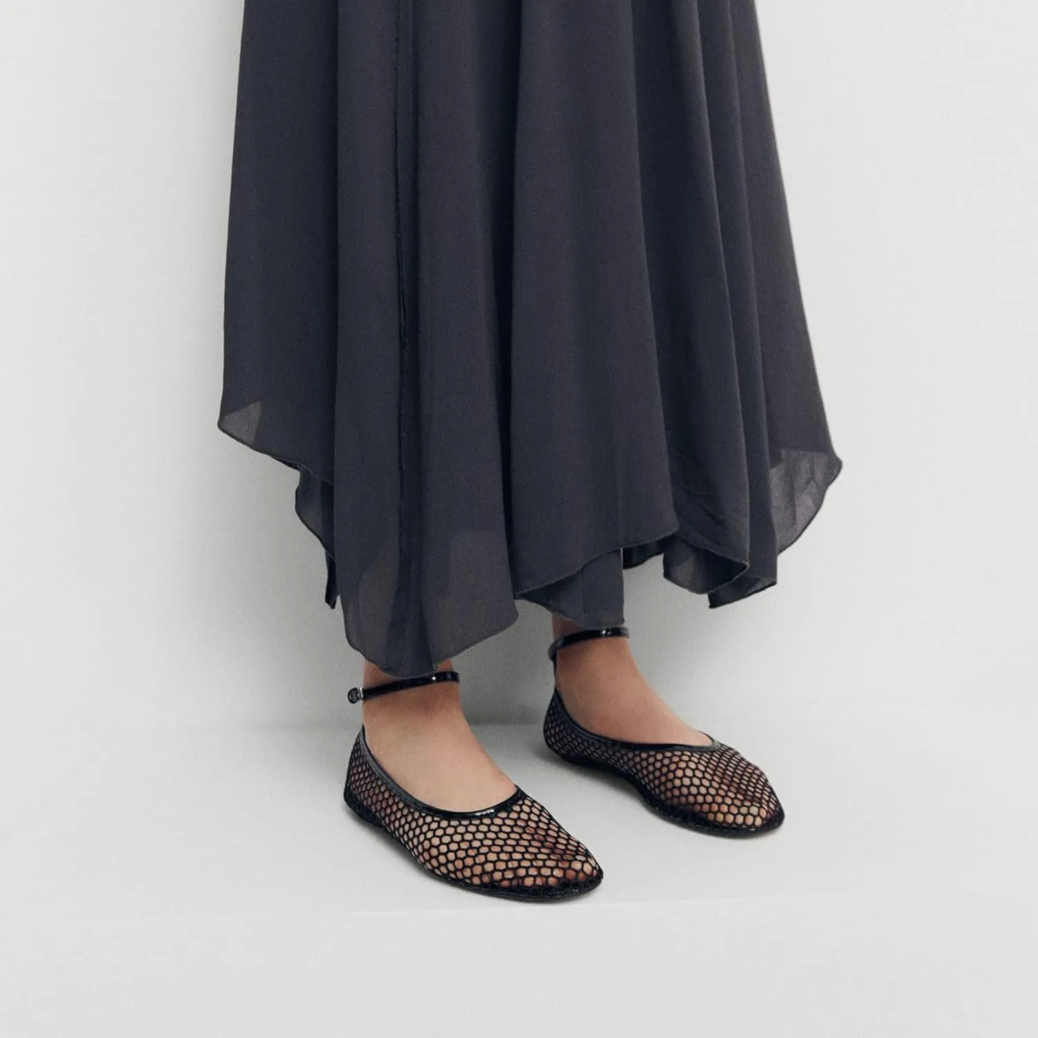 Mesh Ballet Flats for Women Metal Buckle Mary Jane Flats Comfortable Dressy Ballerina Fishnet Shoes with Ankle Bracelet