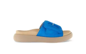 Mules bleues en cuir velours