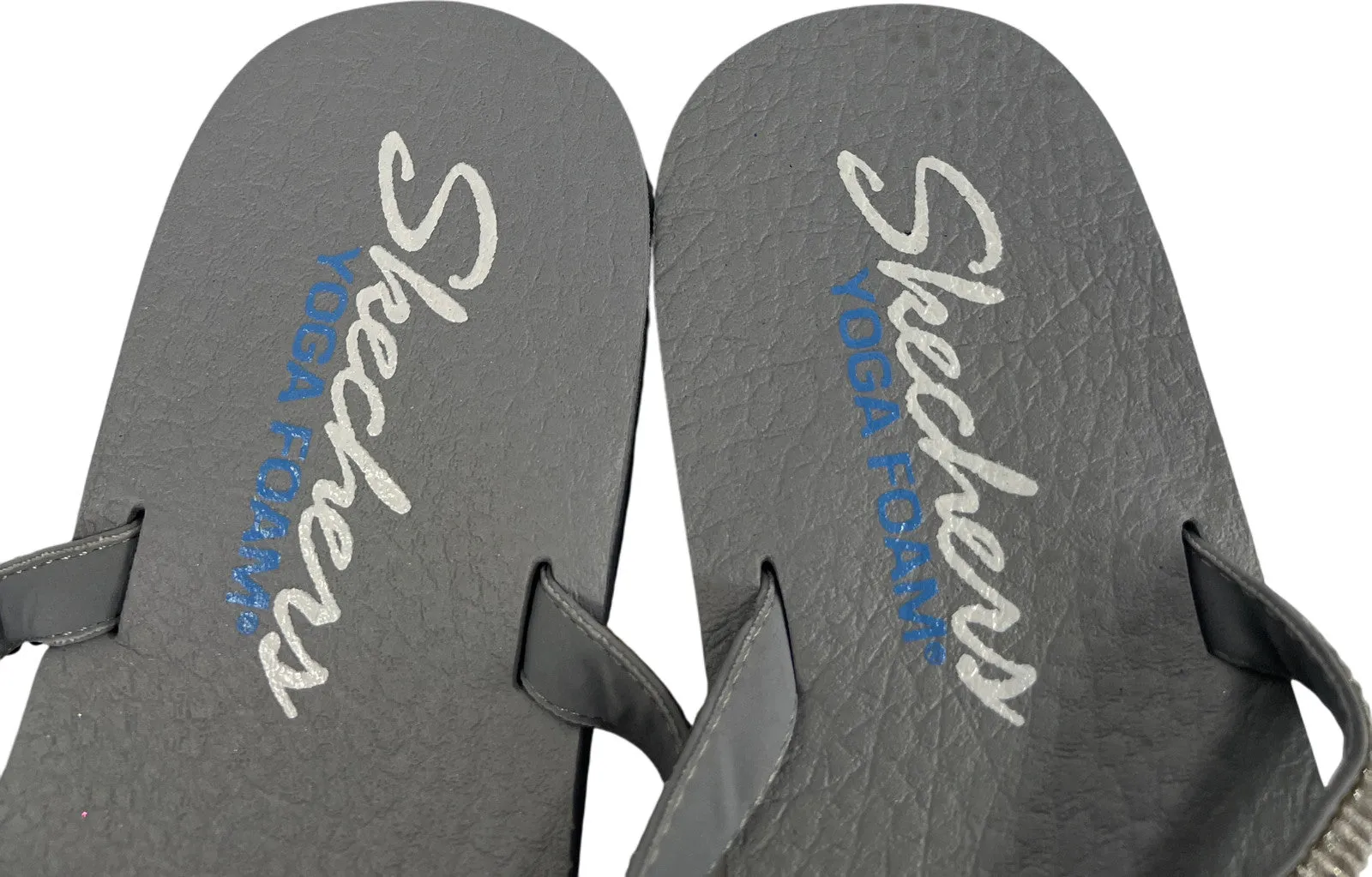 NEW Skechers Women’s Gray Yoga Foam Rhinestone Flip Flops - 10