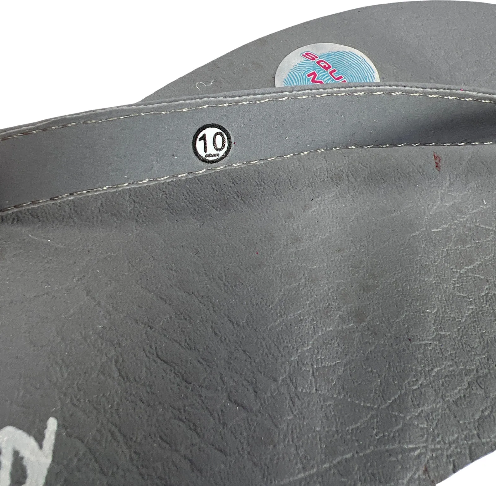 NEW Skechers Women’s Gray Yoga Foam Rhinestone Flip Flops - 10
