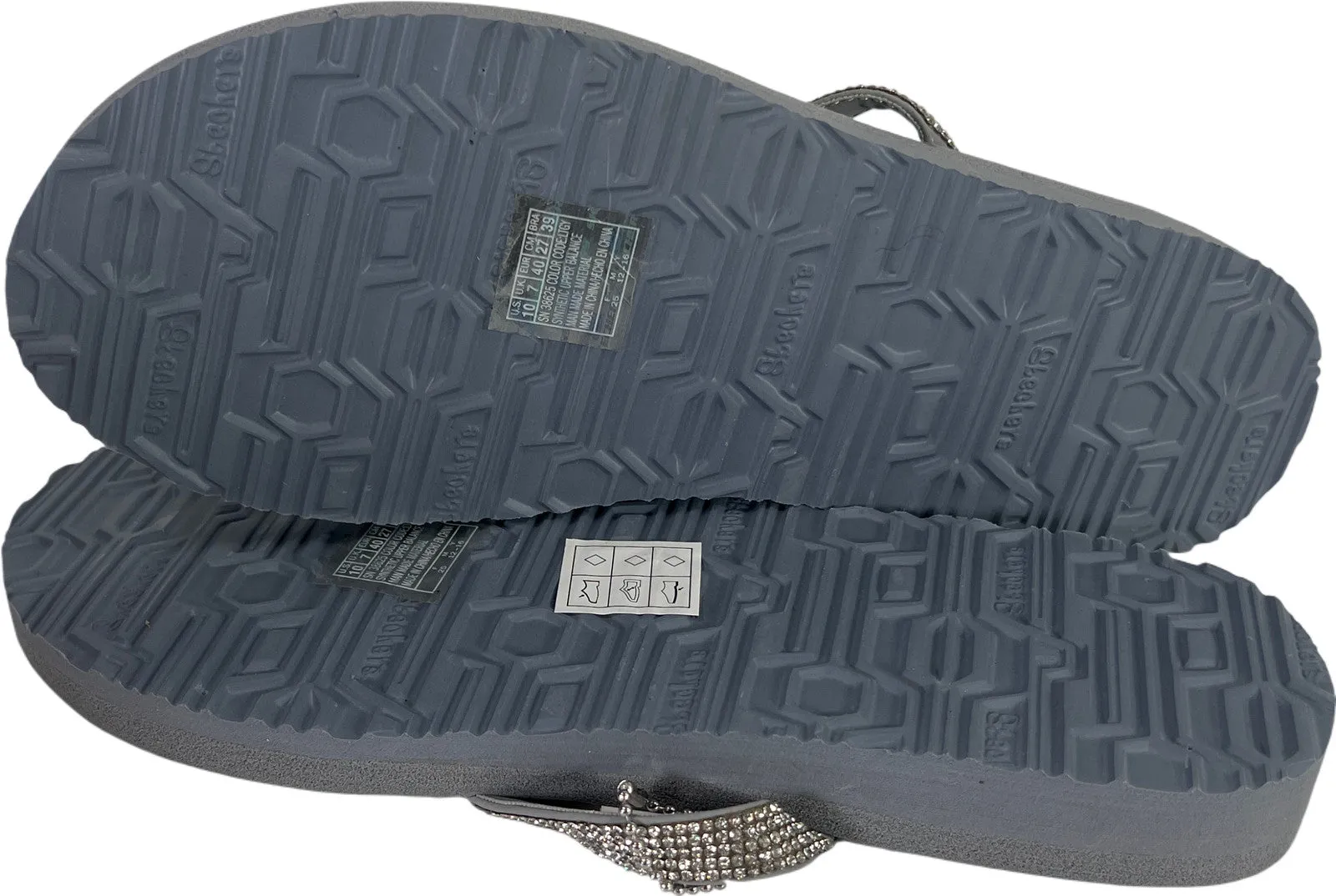 NEW Skechers Women’s Gray Yoga Foam Rhinestone Flip Flops - 10