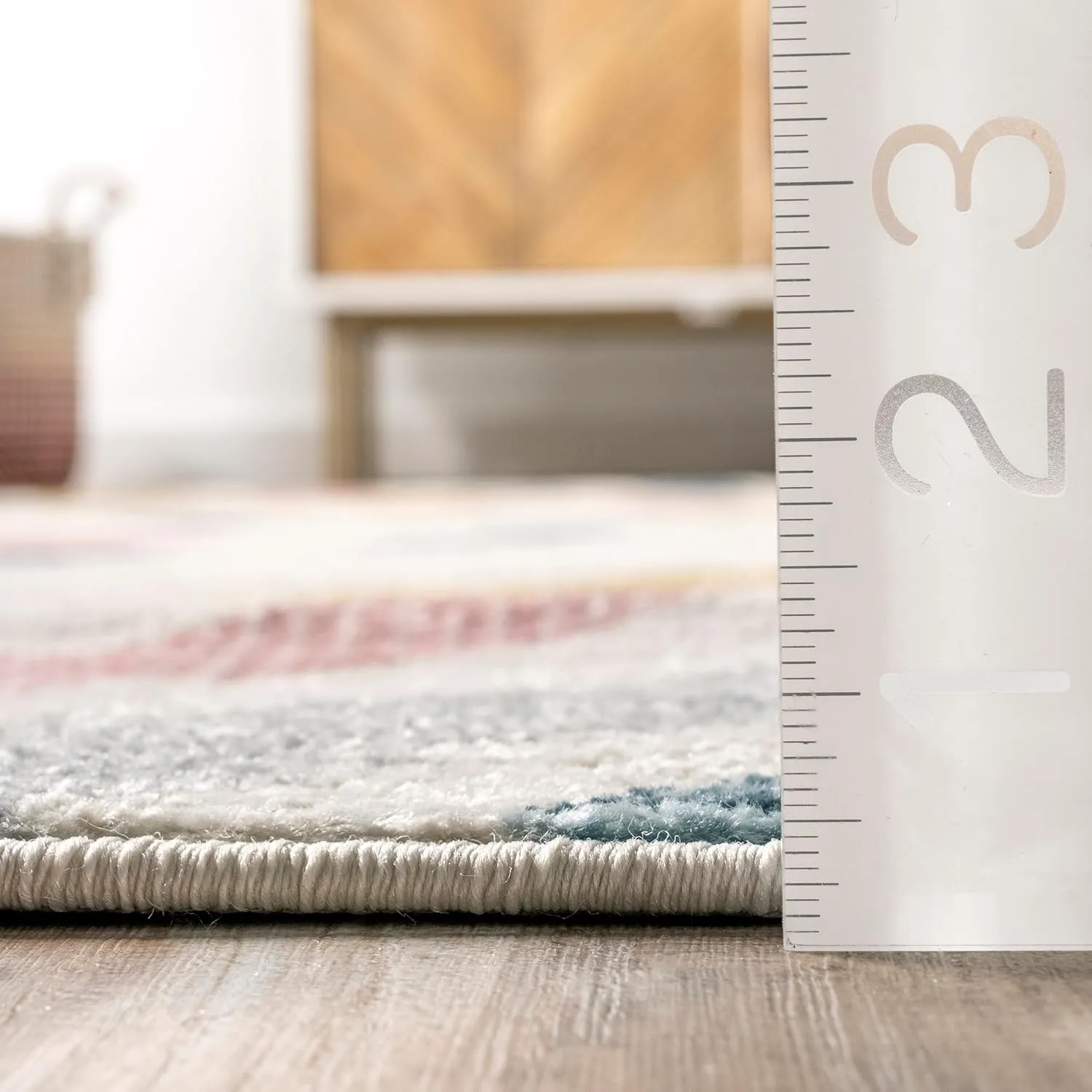 nuLOOM Neveah Contemporary Chevron Runner Rug, 2' 8" x 8', Beige