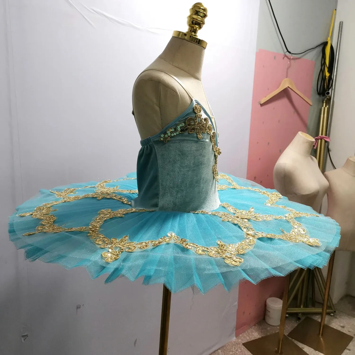 Red Ballet Tutu Skirt Velvet Top Professional Dance Costume White Swan Lake Performance Outfit