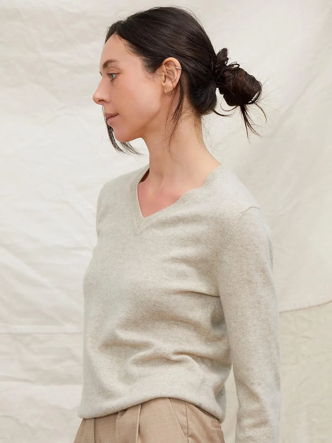 State Cashmere Women’s Essential V-Neck Sweater 100% Pure Cashmere Classic Long Sleeve Pullover