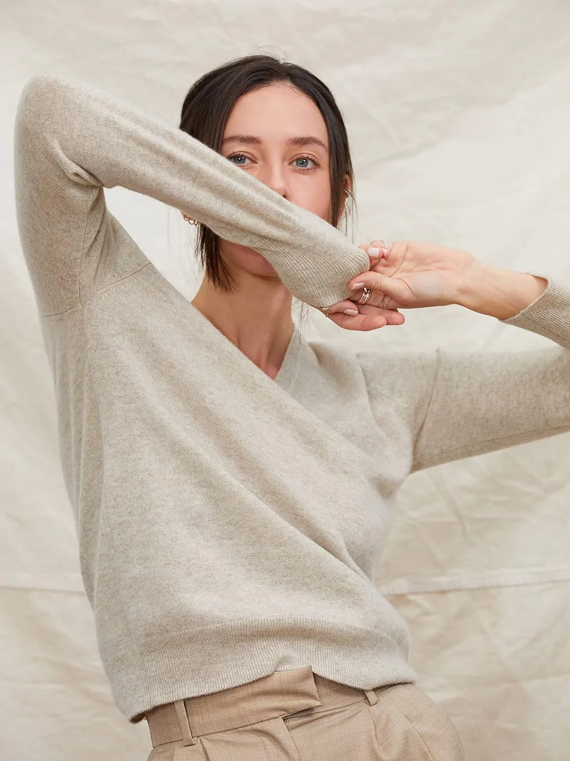 State Cashmere Women’s Essential V-Neck Sweater 100% Pure Cashmere Classic Long Sleeve Pullover