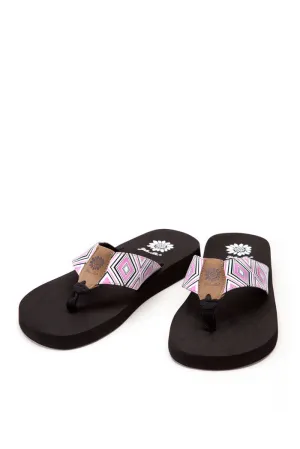 Yadira Flip-Flop in Pink