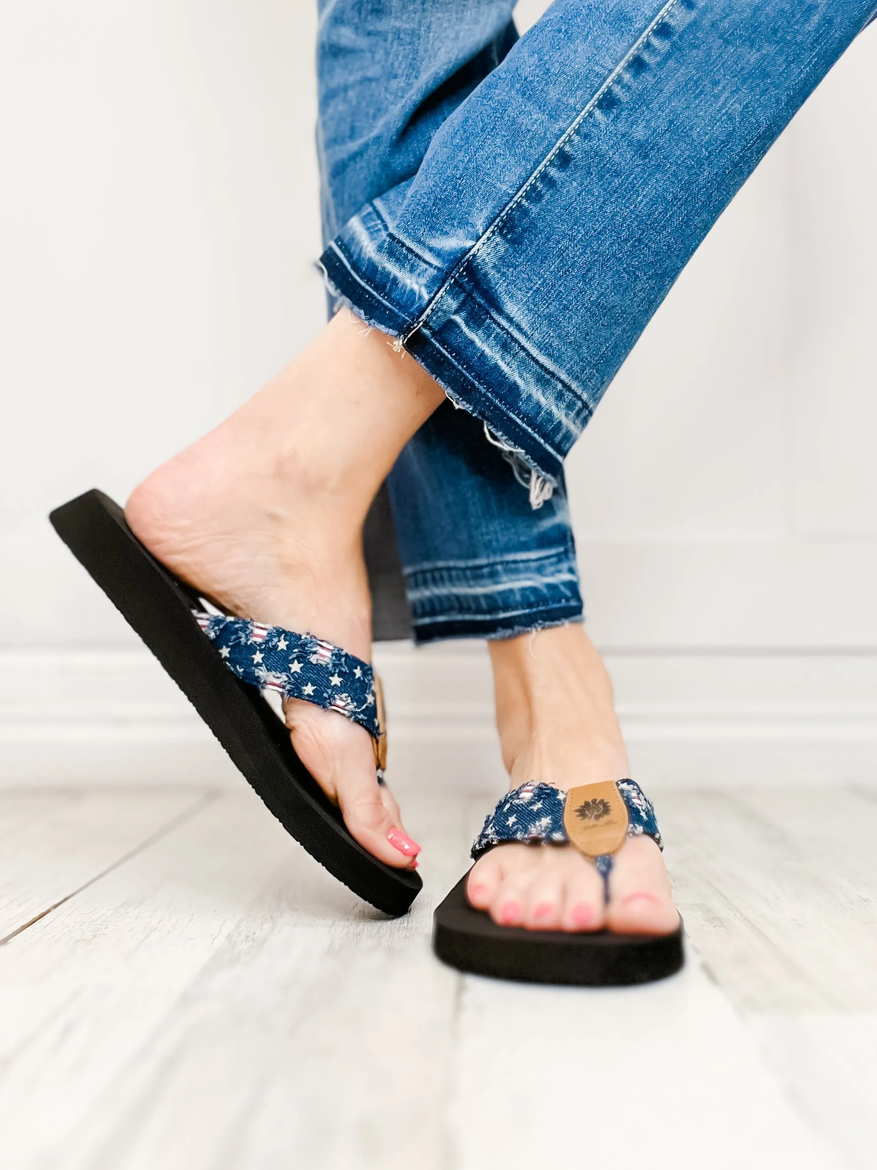Yellowbox Firework Flip Flop Shoes in Navy